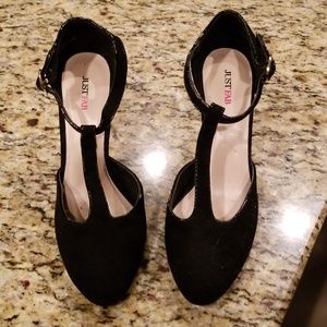 Black suede closed-toe dress heels